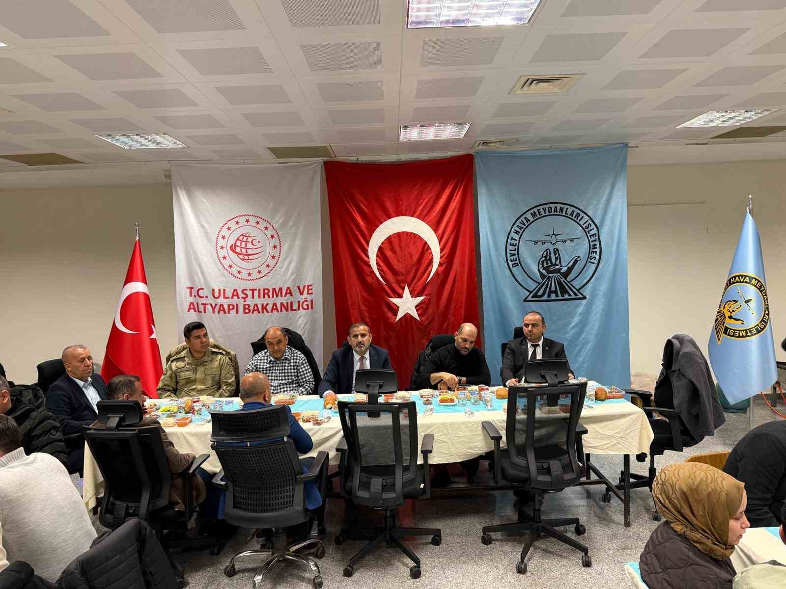 Şırnak Şerafettin Elçi Havalimanı personeli iftar sofrasında buluştu
