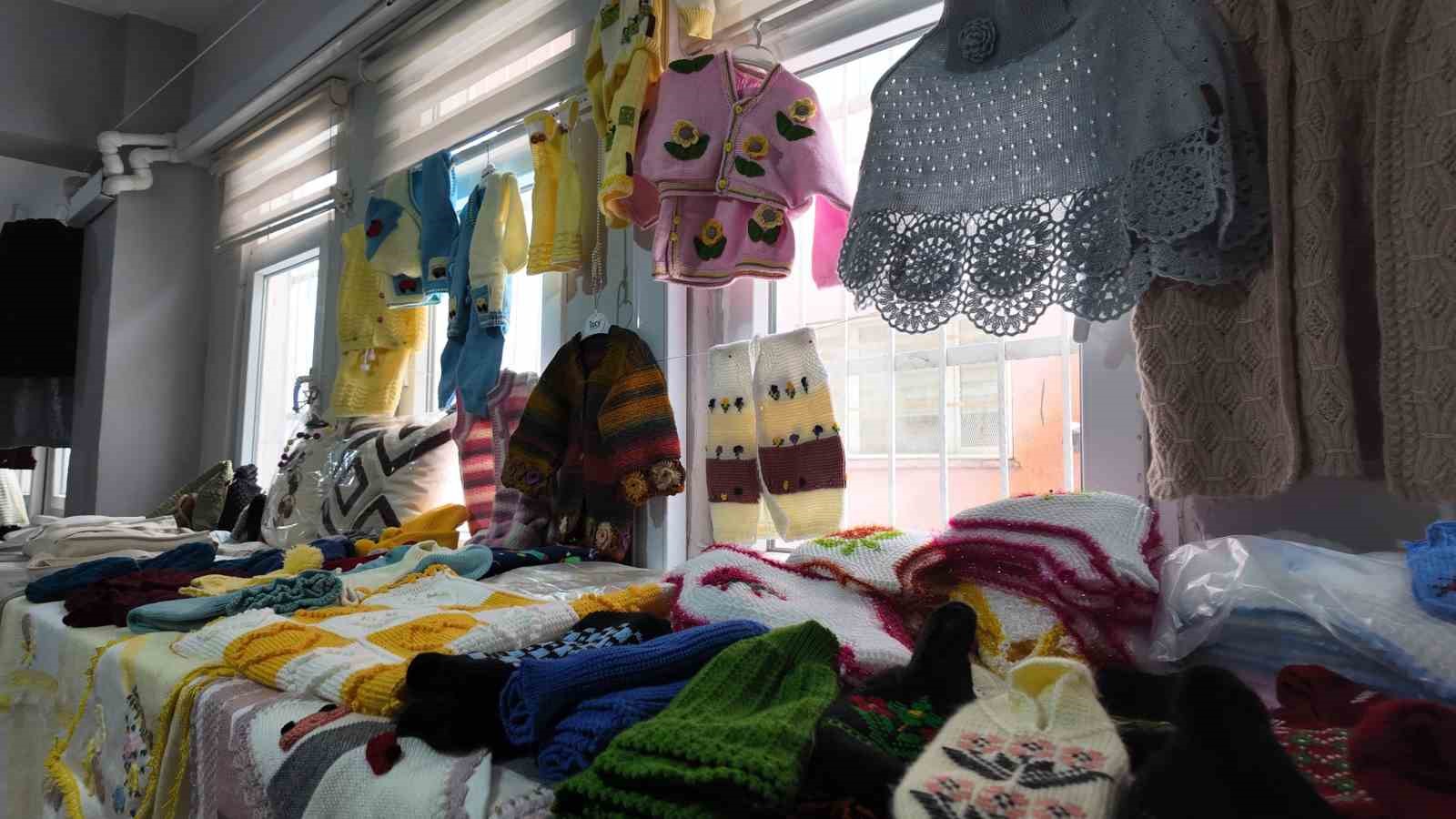 Şırnaklı Kadınların kış sergisine yoğun ilgi
