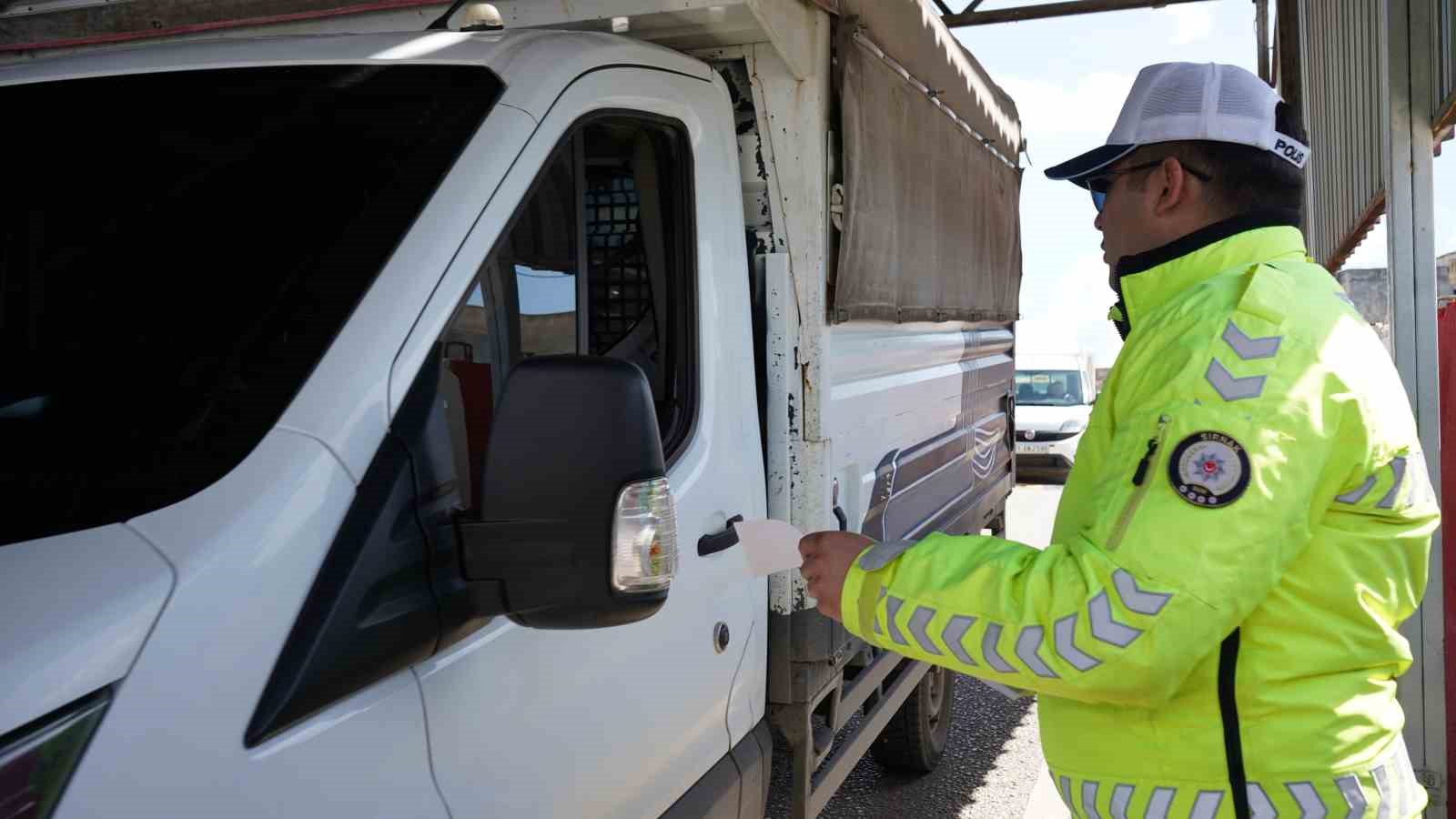 Şırnak’ta bayram öncesi trafik seferberliği: 4 bin 300 personel sahada
