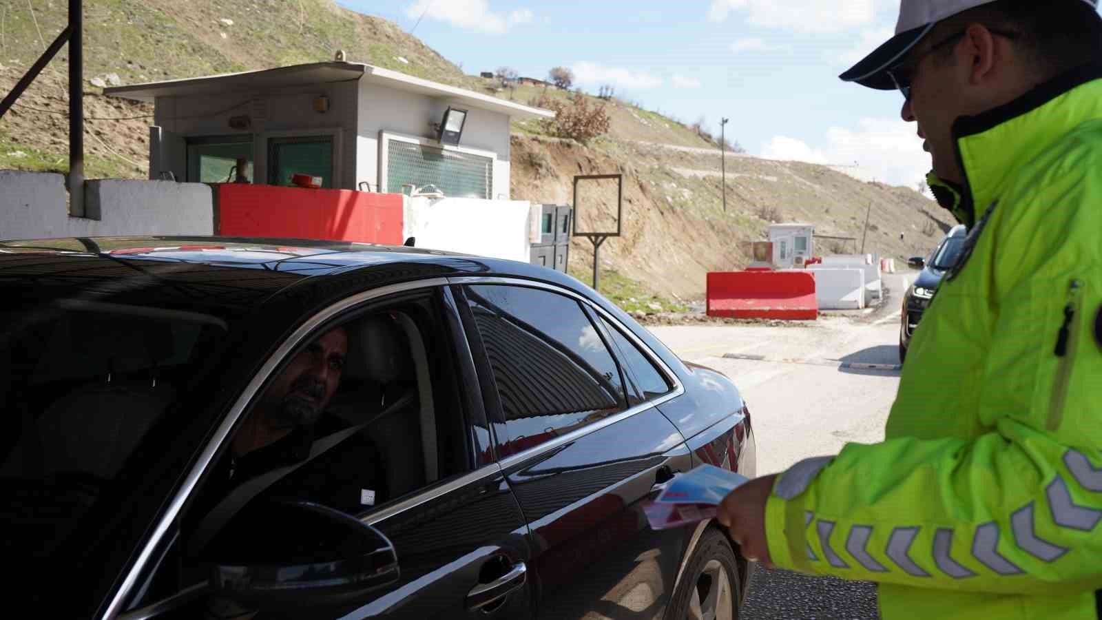 Şırnak’ta bayram öncesi trafik seferberliği: 4 bin 300 personel sahada
