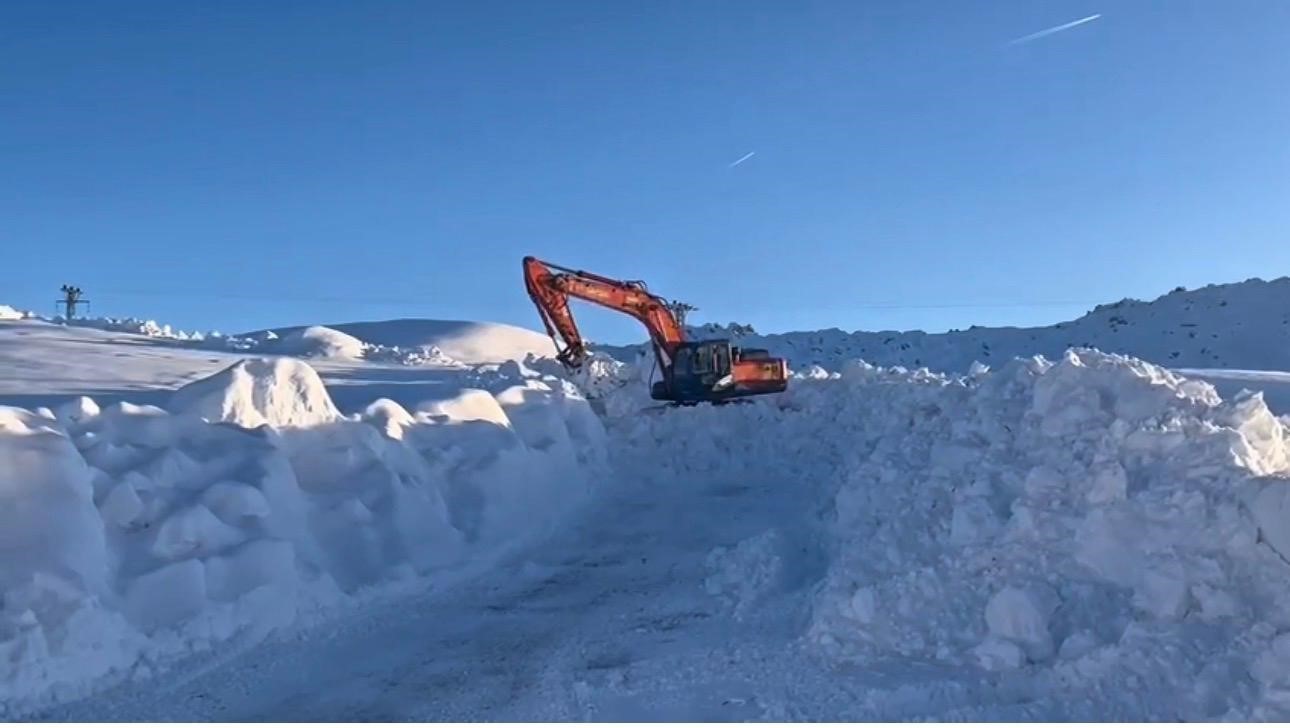 Şırnak’ta beyaz esaret devam ediyor
