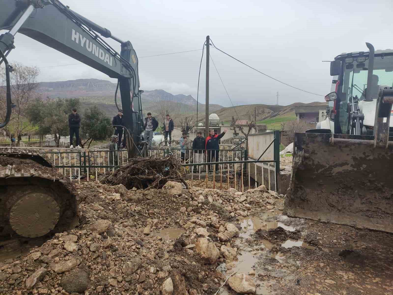 Şırnak’ta dereler taştı: Çok sayıda konut ve ahır zarar gördü
