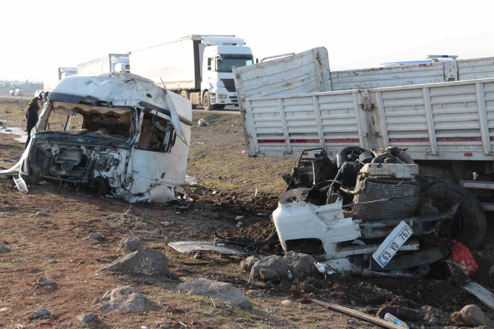 Şırnak’ta iki tır çarpıştı: 2 yaralı
