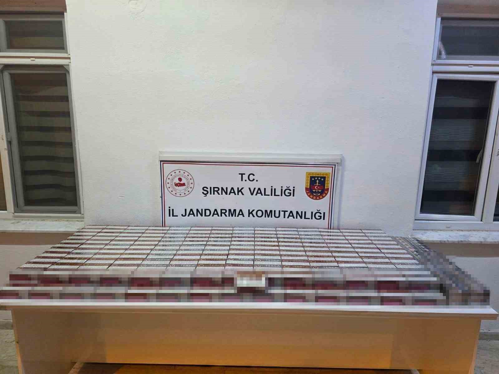 Şırnak’ta jandarmadan kaçakçılık operasyonu: 34,5 milyon liralık kaçak malzeme ele geçirildi
Şırnak’ta jandarmadan kaçakçılık operasyonu: 34,5 milyon liralık kaçak malzeme ele geçirildi