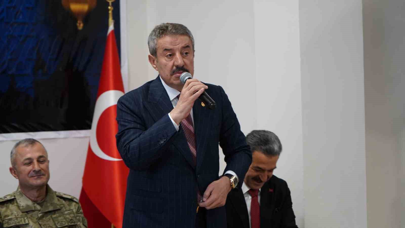 Şırnak’ta protokol-vatandaş bayramlaşması
