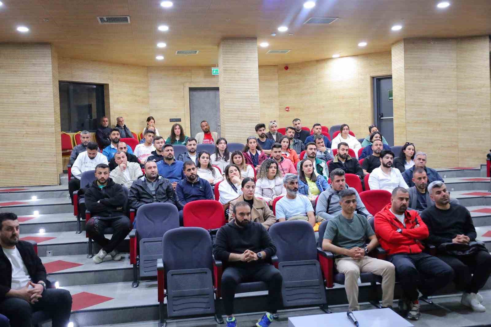 Şırnak’ta sporun mimarları bir araya geldi
