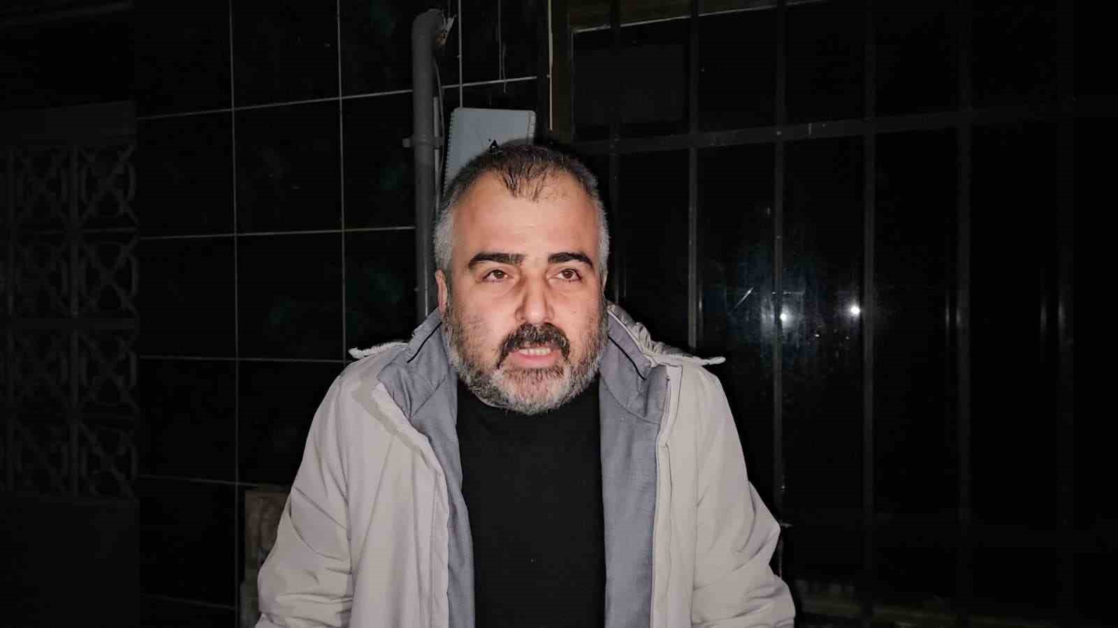 Şişli’de elektrik direğindeki patlama motorlara sıçradı
Şişli’de elektrik direğindeki patlama motorlara sıçradı