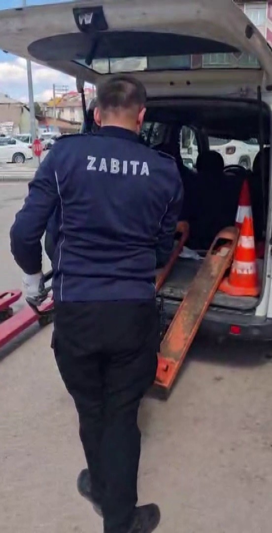 Sivas Belediyesi’nden kaldırım işgallerine karşı sıkı denetim
