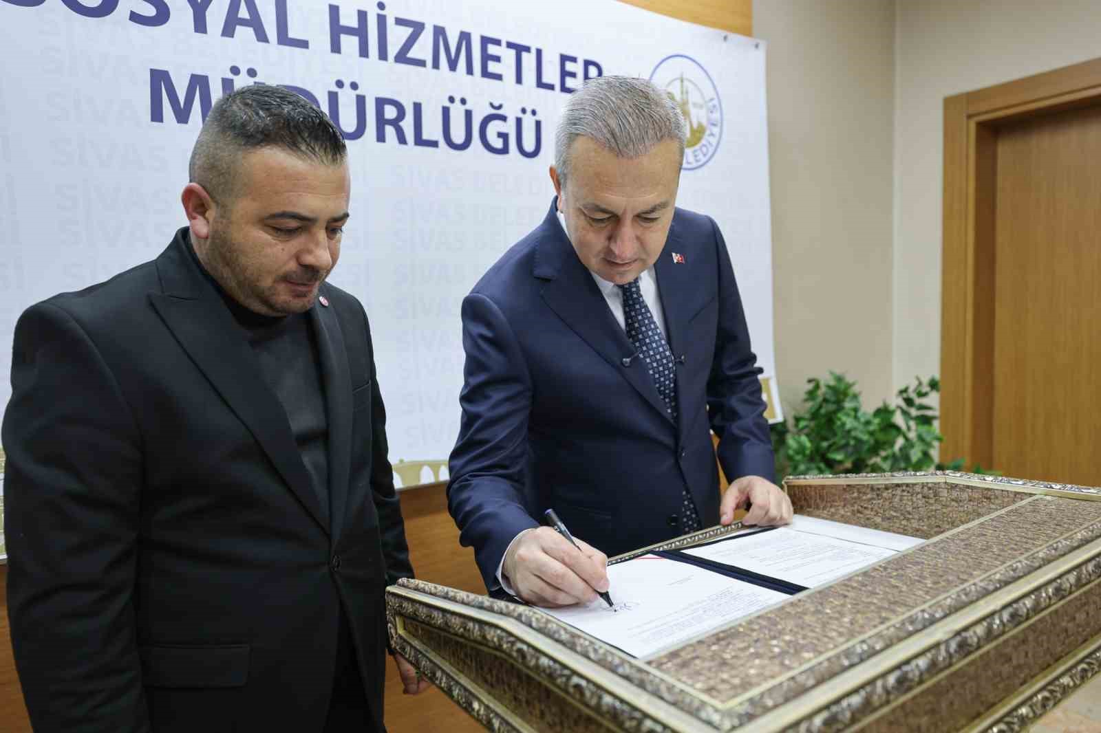 Sivas Belediyesi’nin pazar desteği bu yıl da devam ediyor
