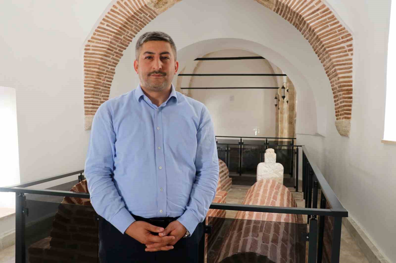 Sivas’ın 8 asırlık eğri minaresi restorasyona alındı
