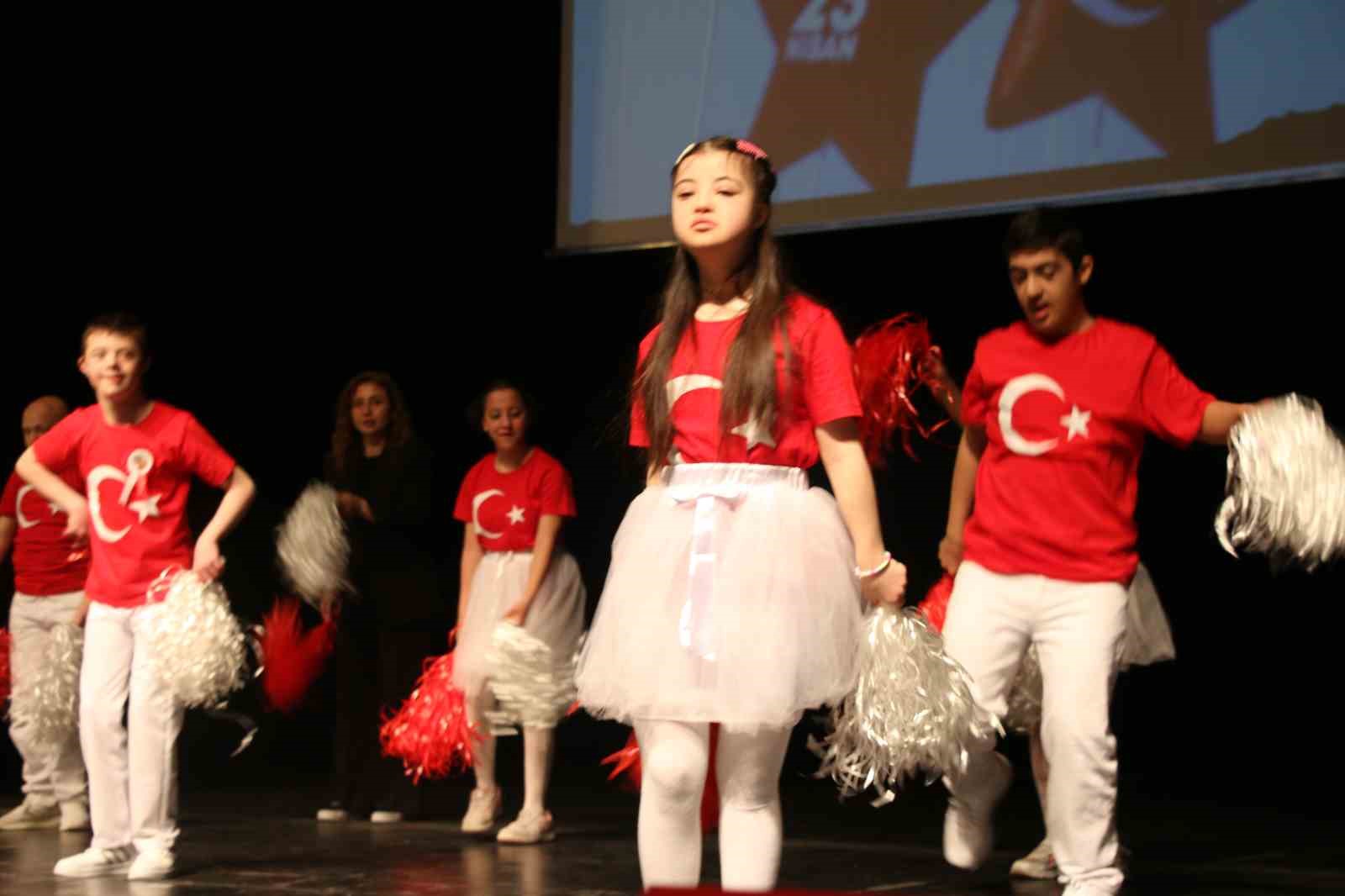 Sivaslı minik vali,hedefinde Cumhurbaşkanlığı olduğunu söyledi
