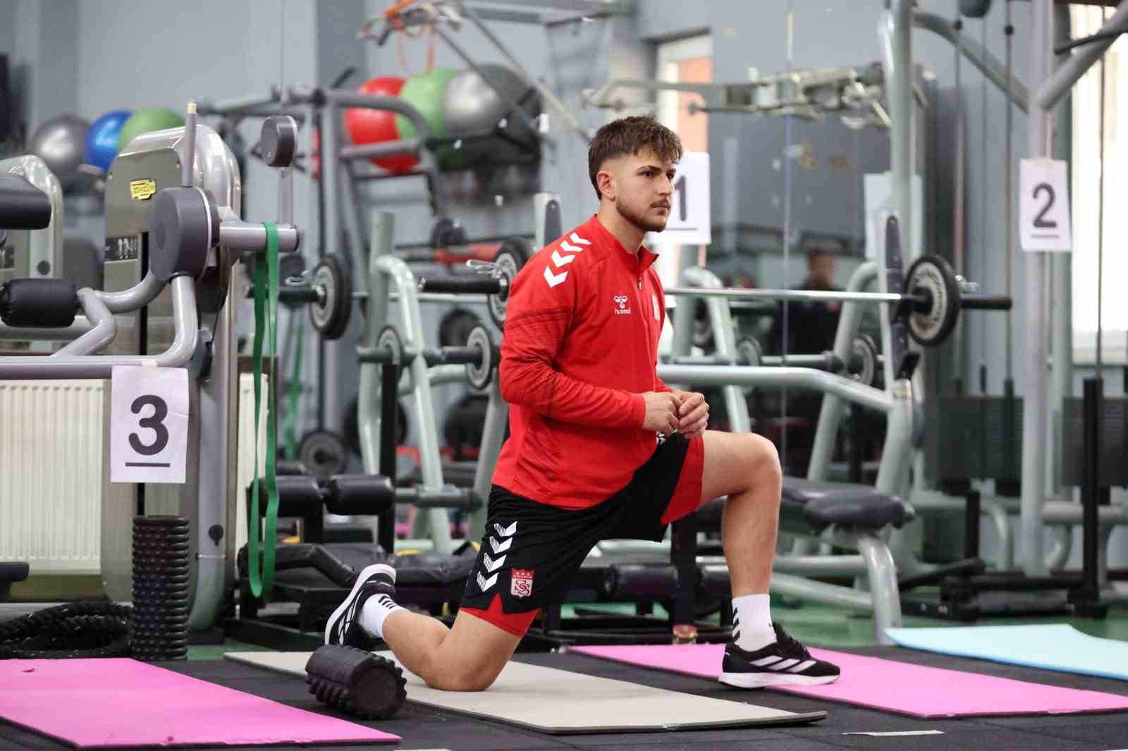 Sivasspor salonda çalıştı
