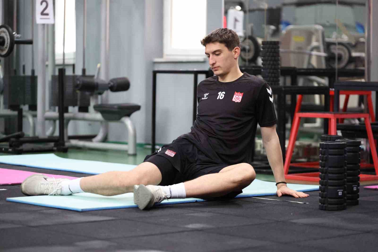 Sivasspor salonda çalıştı
