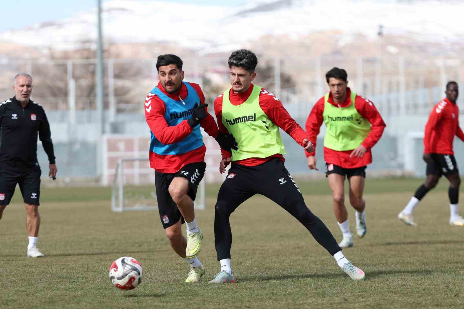 Sivasspor’da Adana Demirspor hazırlıkları sürüyor
