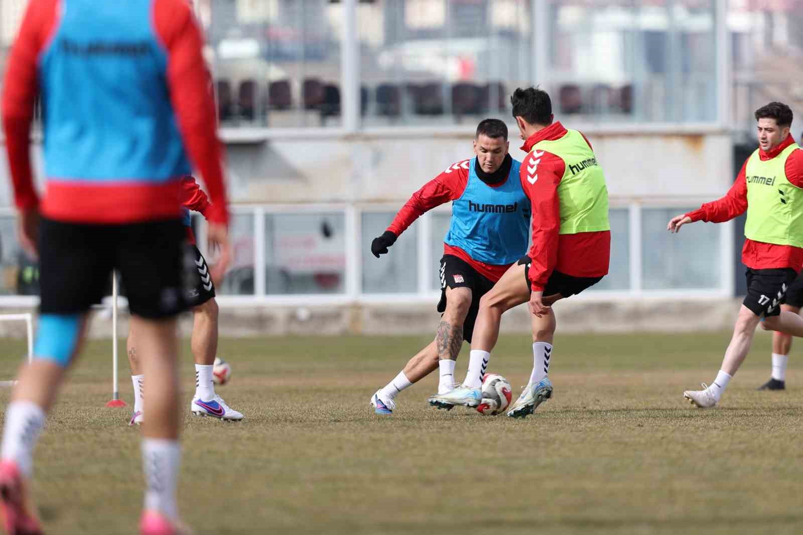 Sivasspor’da Adana Demirspor hazırlıkları sürüyor
