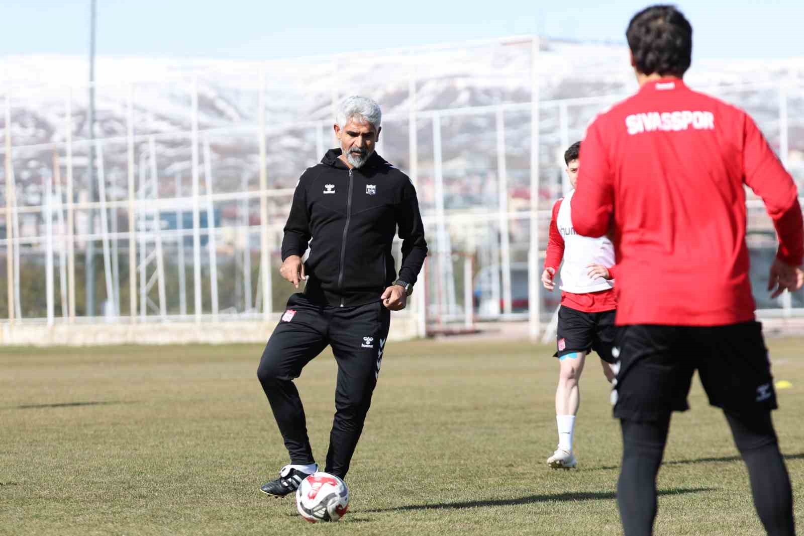 Sivasspor’da Adana Demirspor maçı hazırlıkları başladı
