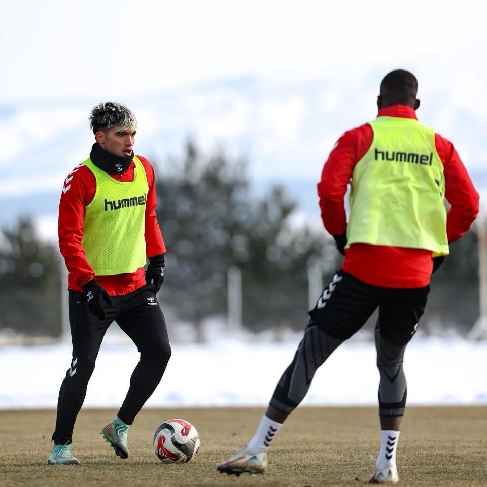 Sivasspor’da Amed Sportif Faaliyetler maçı hazırlıkları başladı
