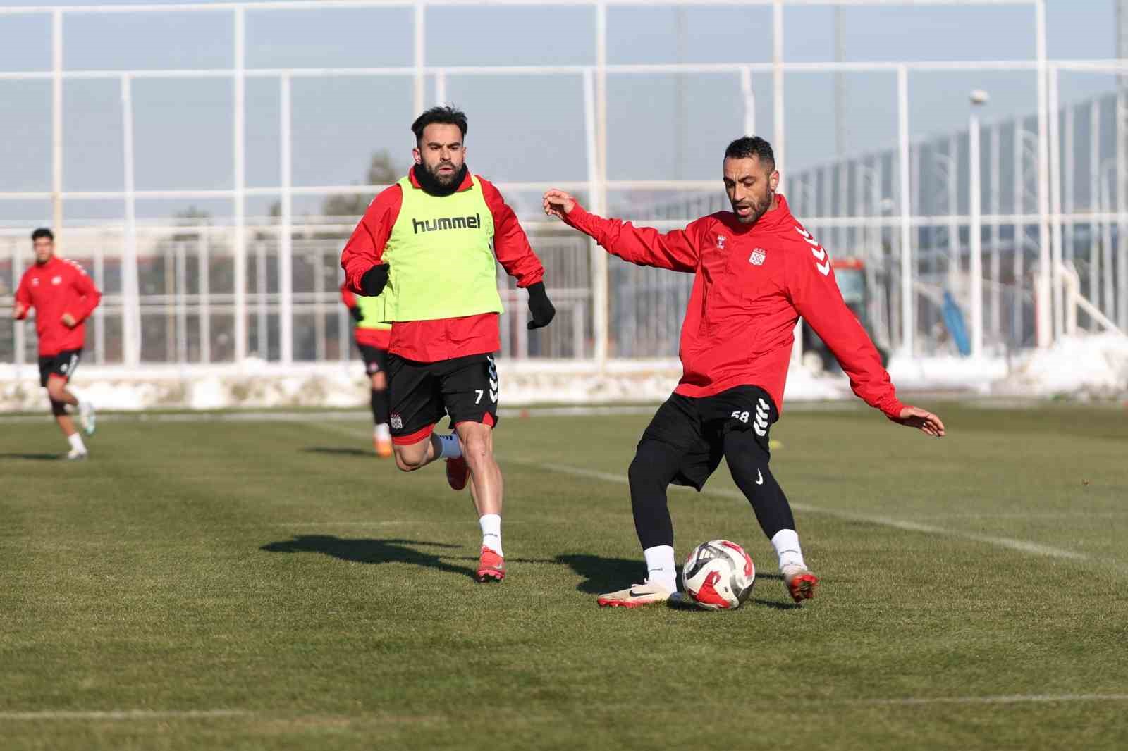 Sivasspor’da Erzurumspor FK maçı hazırlıkları sürüyor
