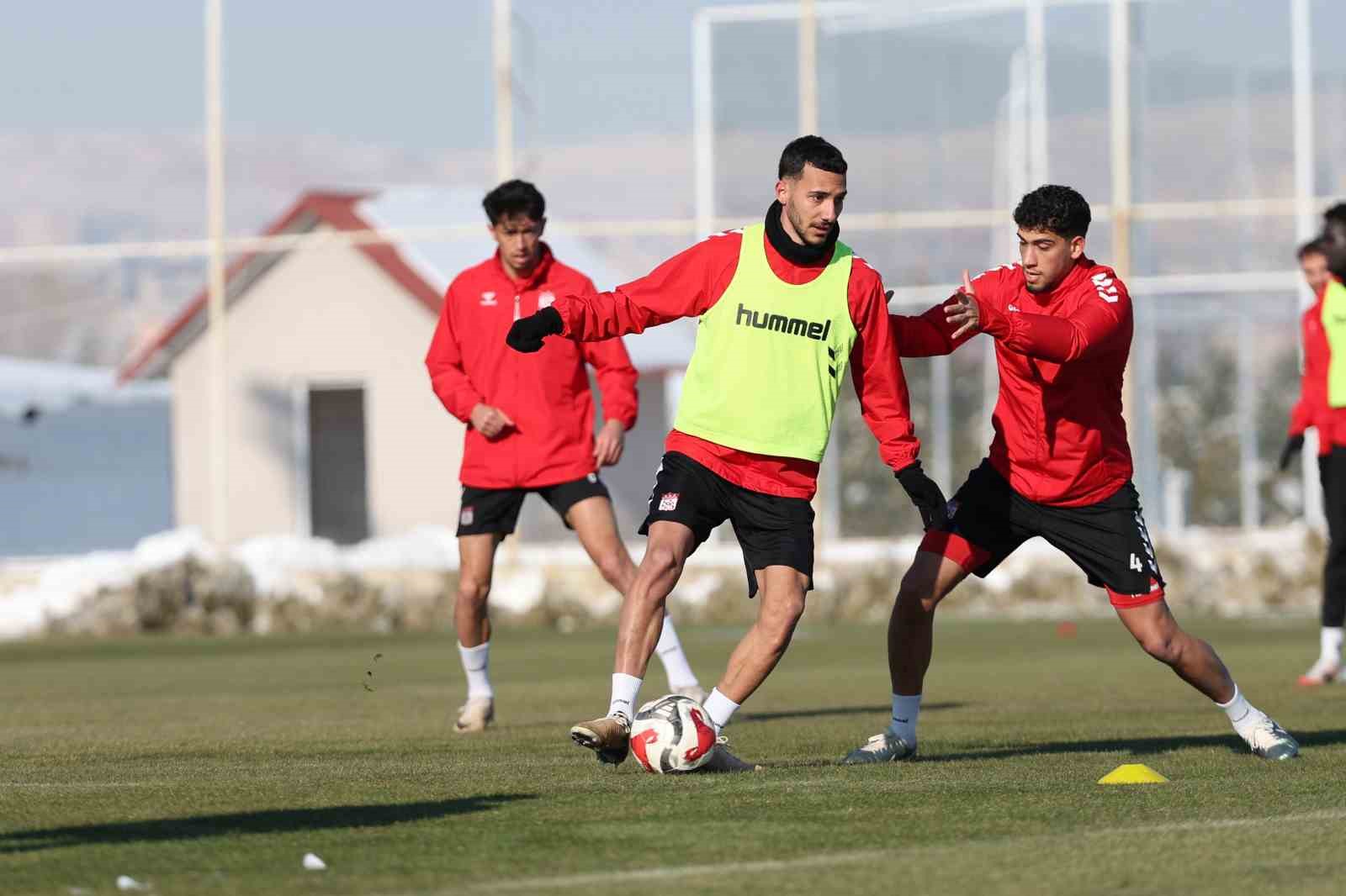 Sivasspor’da Erzurumspor FK maçı hazırlıkları sürüyor
