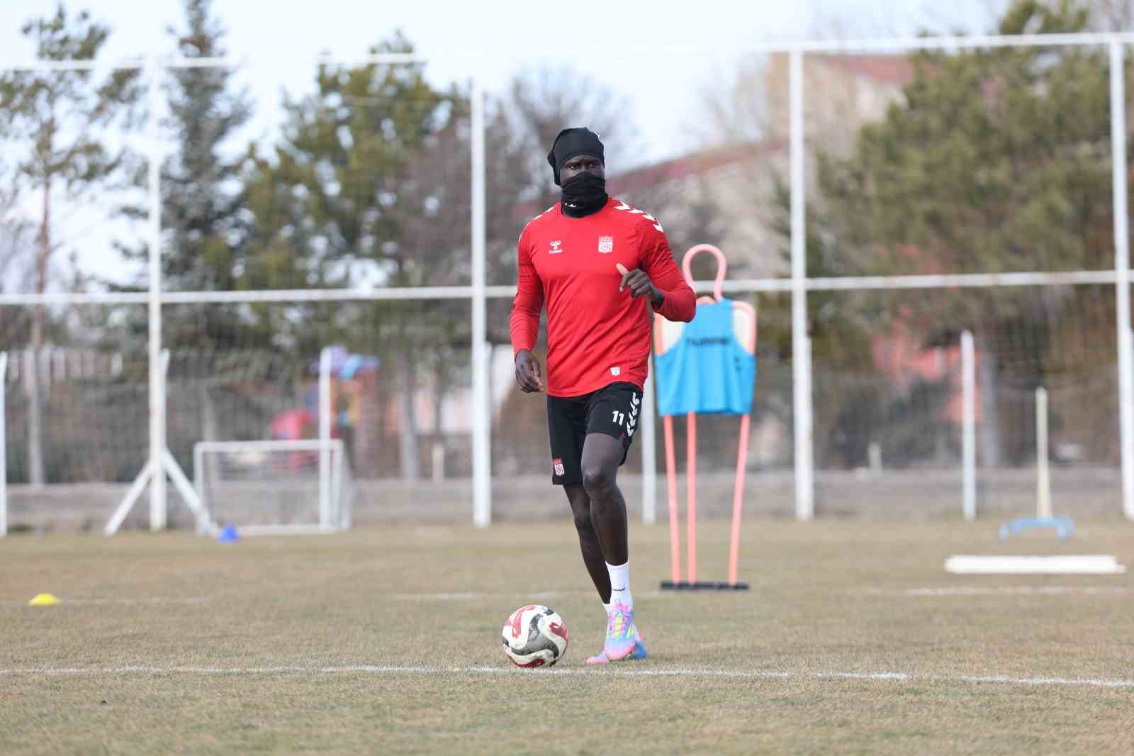 Sivasspor’da Manisa FK mesaisi
