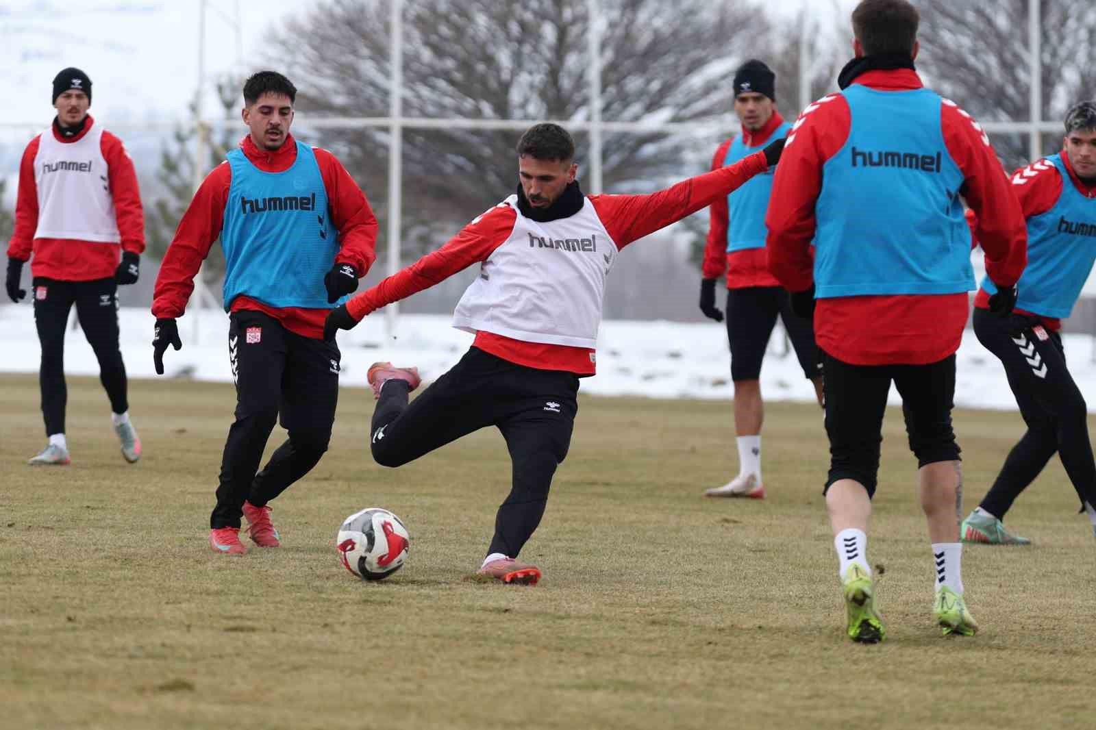 Sivasspor’da, Pendikspor maçı hazırlıkları sürüyor
