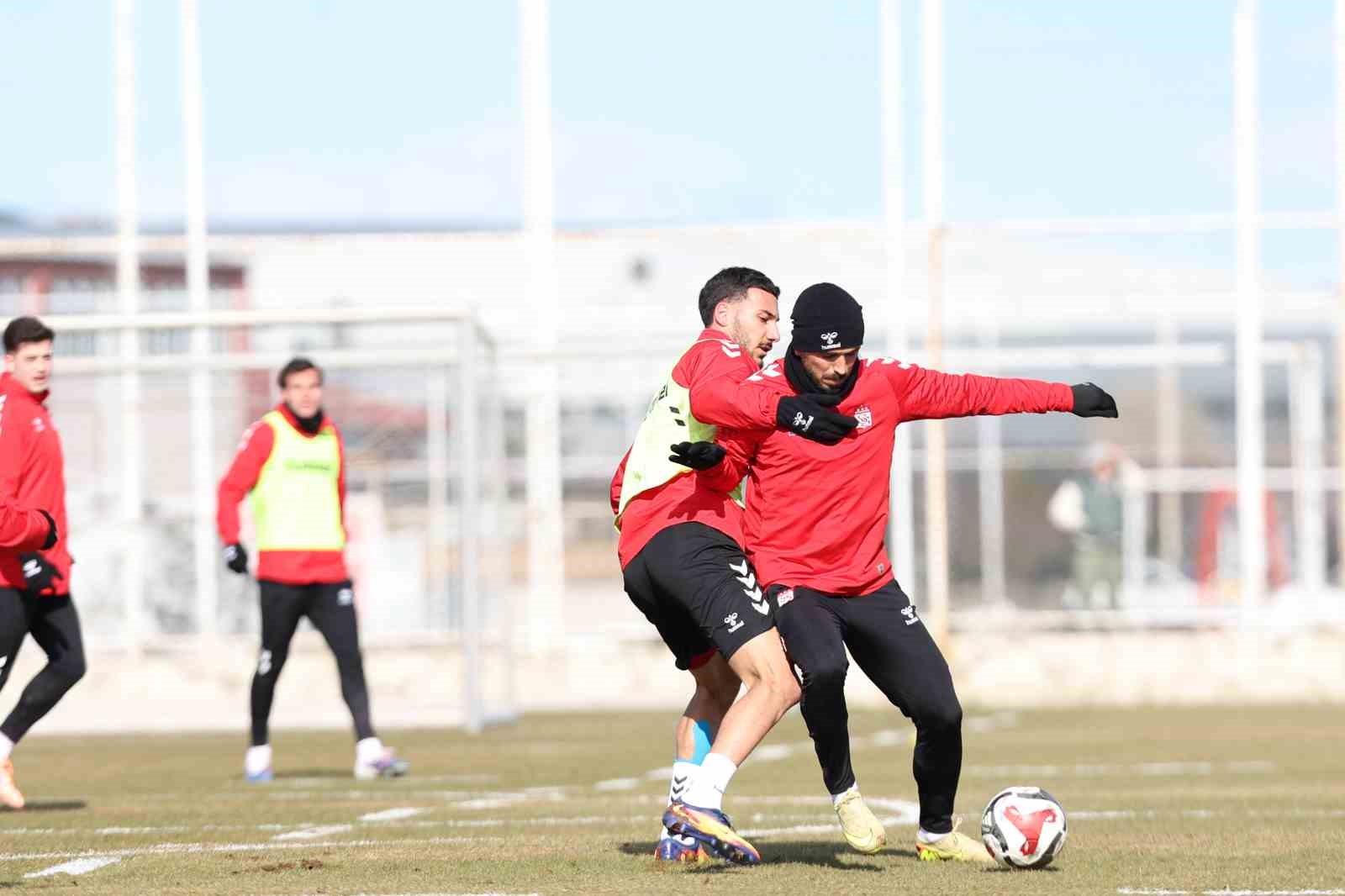 Sivasspor’da Sarıyer hazırlıkları sürüyor
