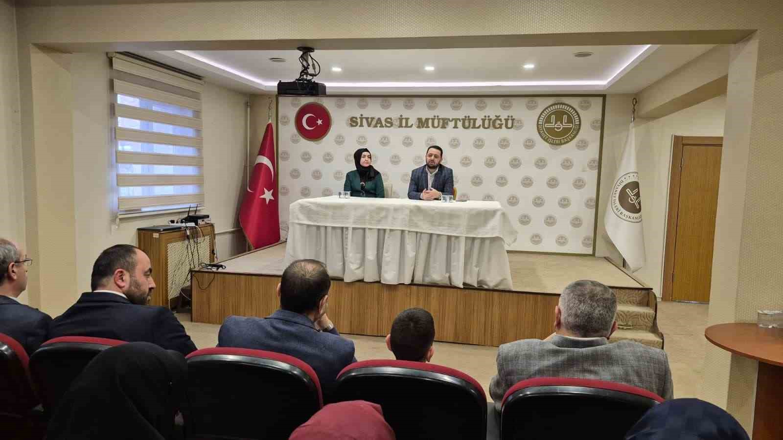 Sivas’ta 10 öğrenciye hafızlık belgesi verildi
