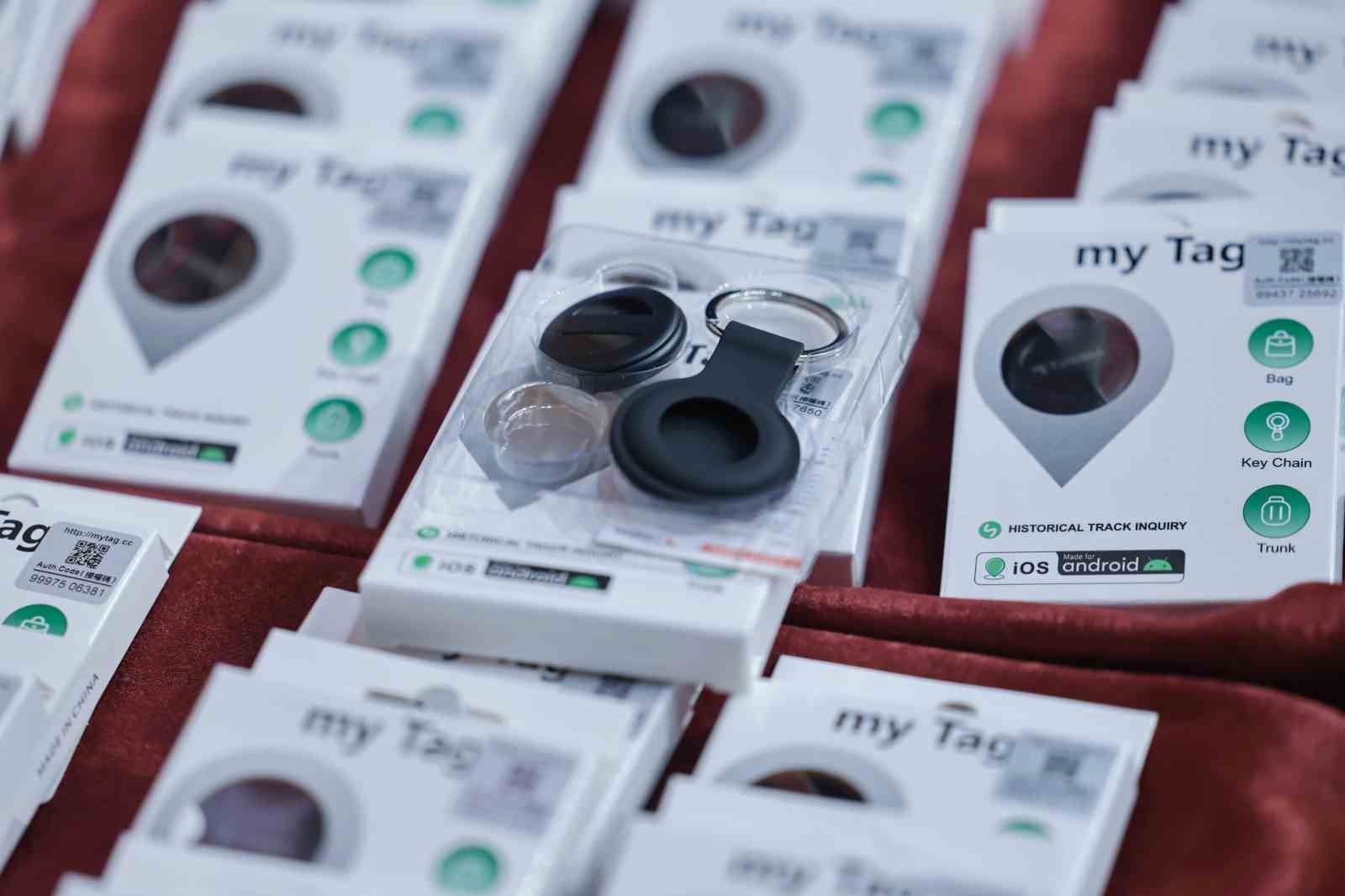 Sivas’ta 100 özel çocuğa akıllı takip cihazı dağıtıldı
