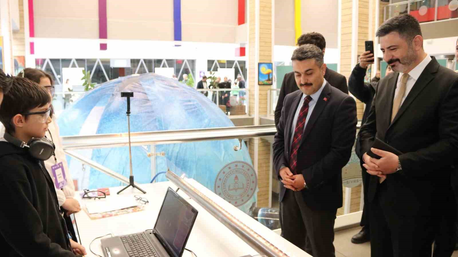 Sivas’ta bilim rüzgarı esti
