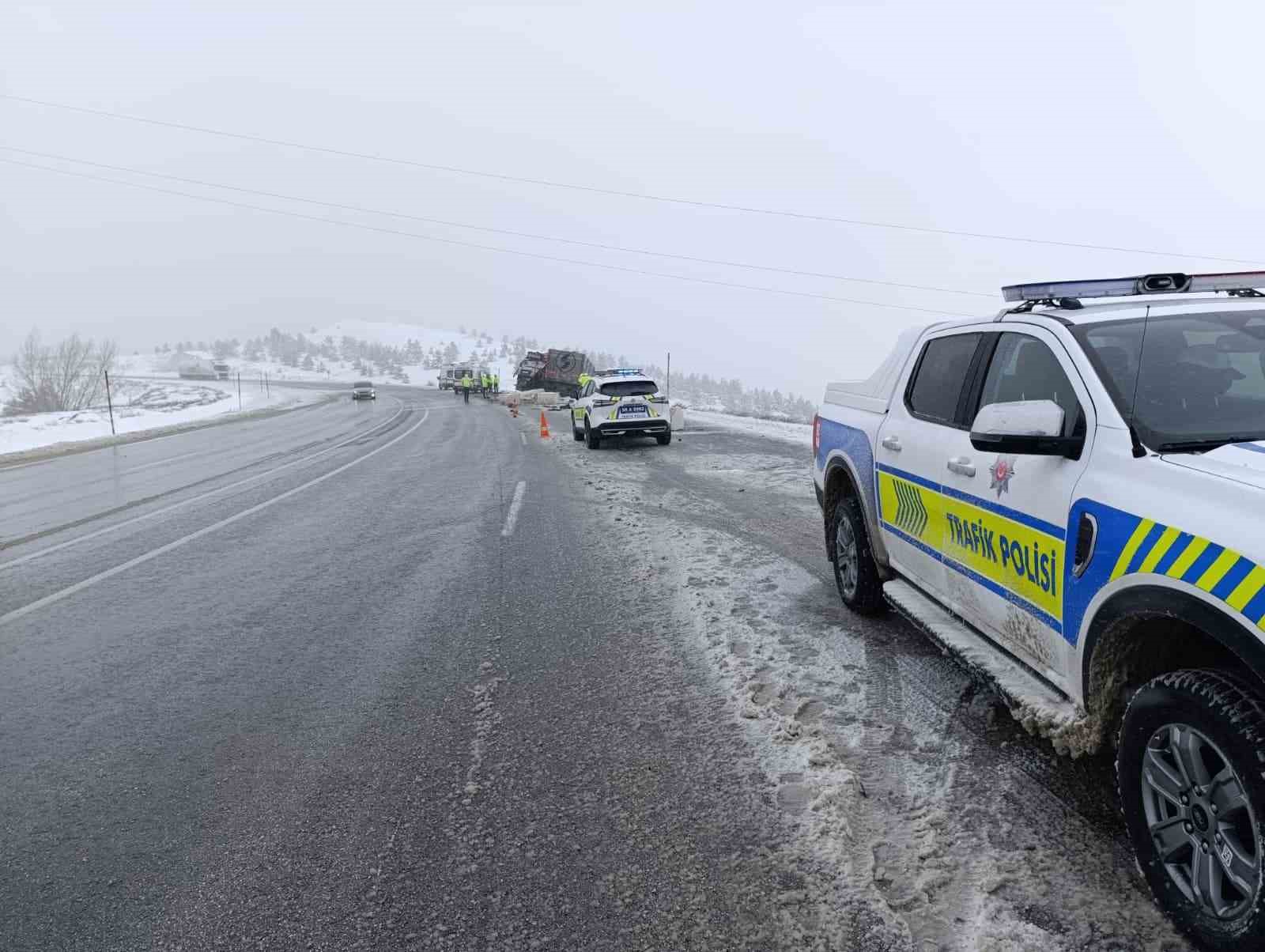 Sivas’ta feci kaza: 1 ölü, 2 yaralı
