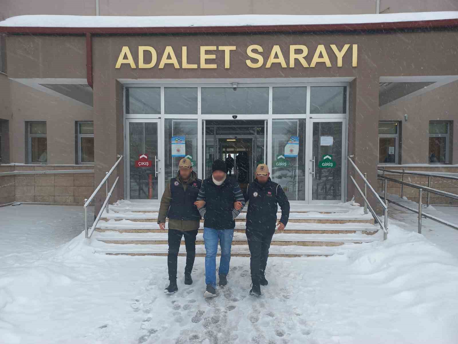 Sivas’ta firari FETÖ üyesi yakalandı
