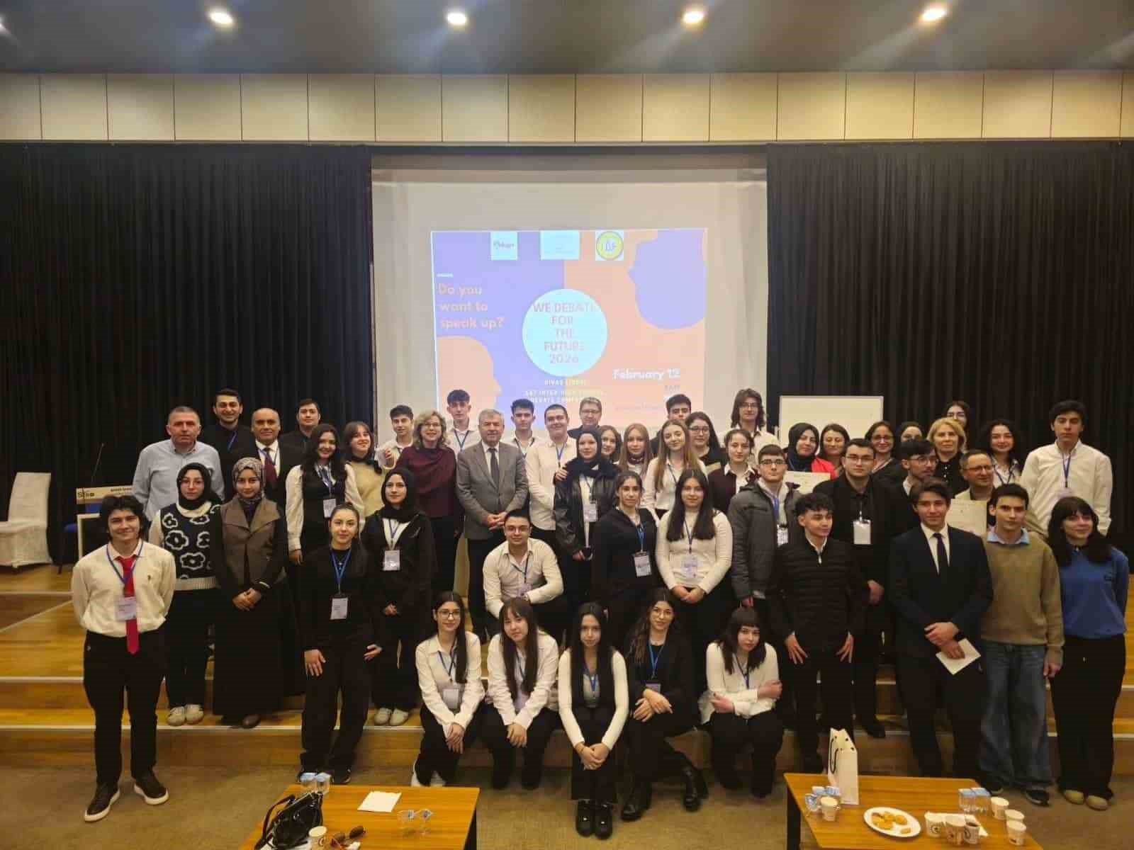 Sivas’ta İngilizce münazara yarışması düzenlendi
