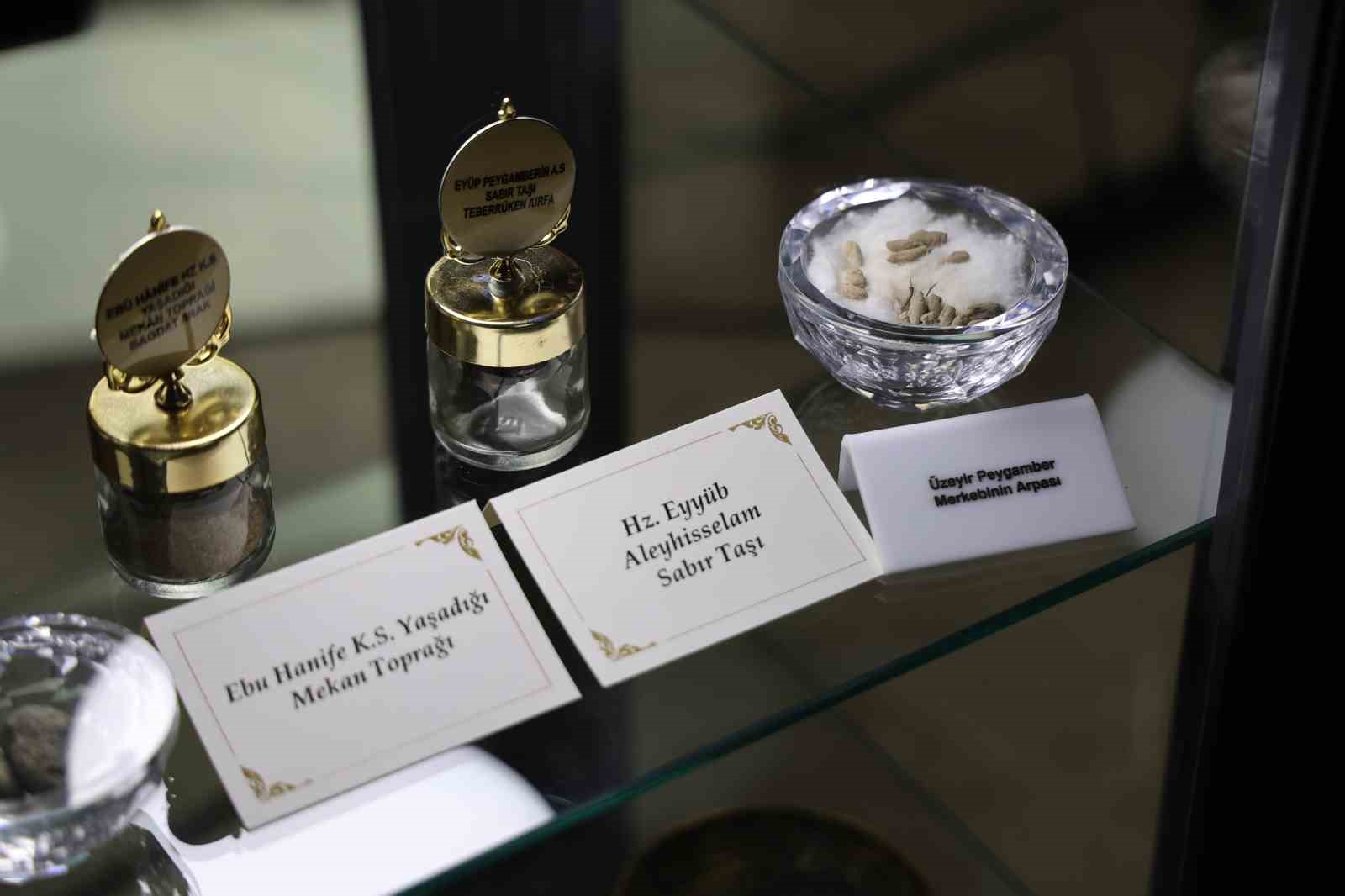 Sivas’ta Mukaddes Emanetler Sergisi’nde uzun kuyruklar oluştu
