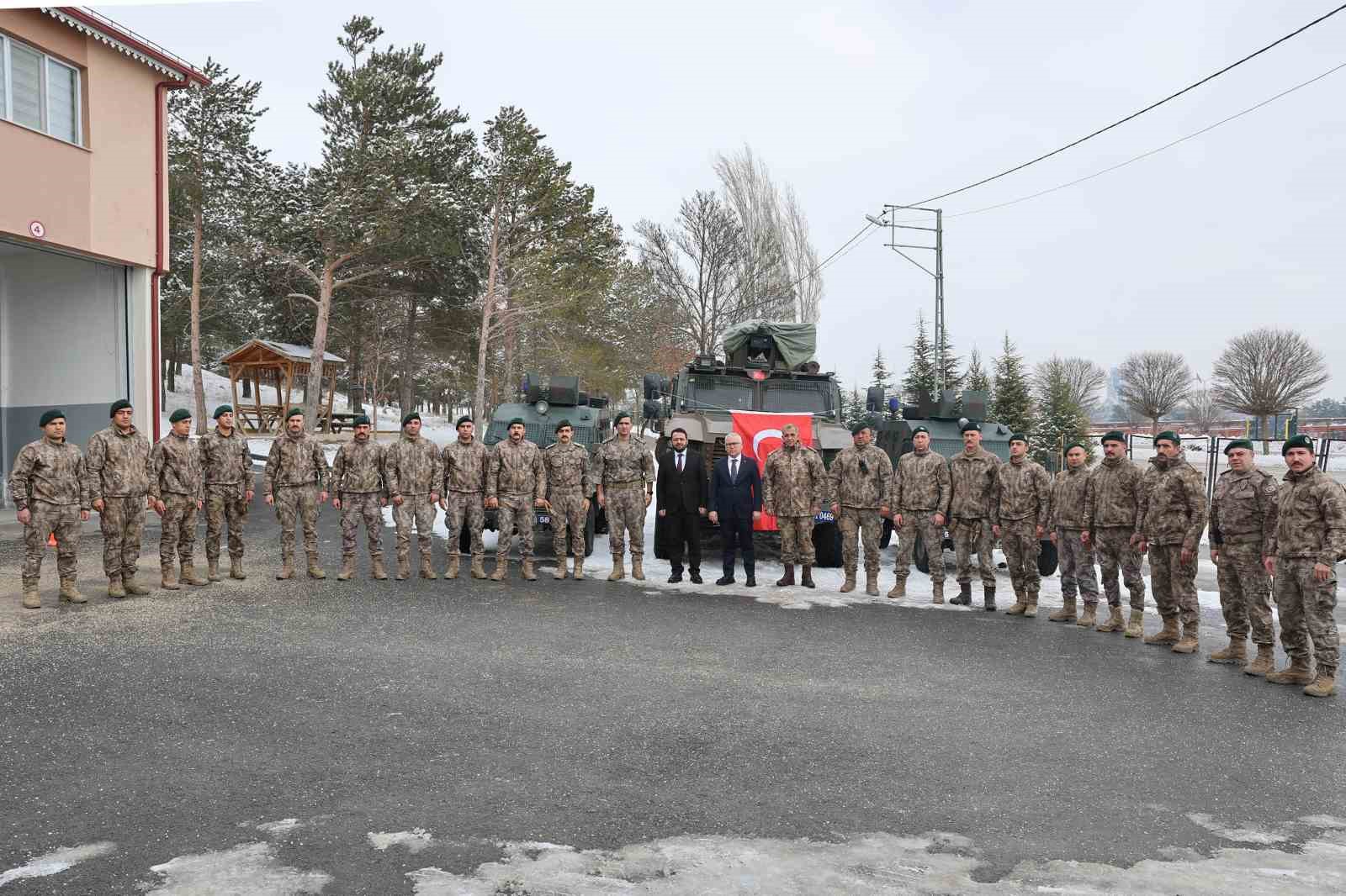 Sivas’ta PÖH timleri dualarla Suriye’ye uğurlandı
