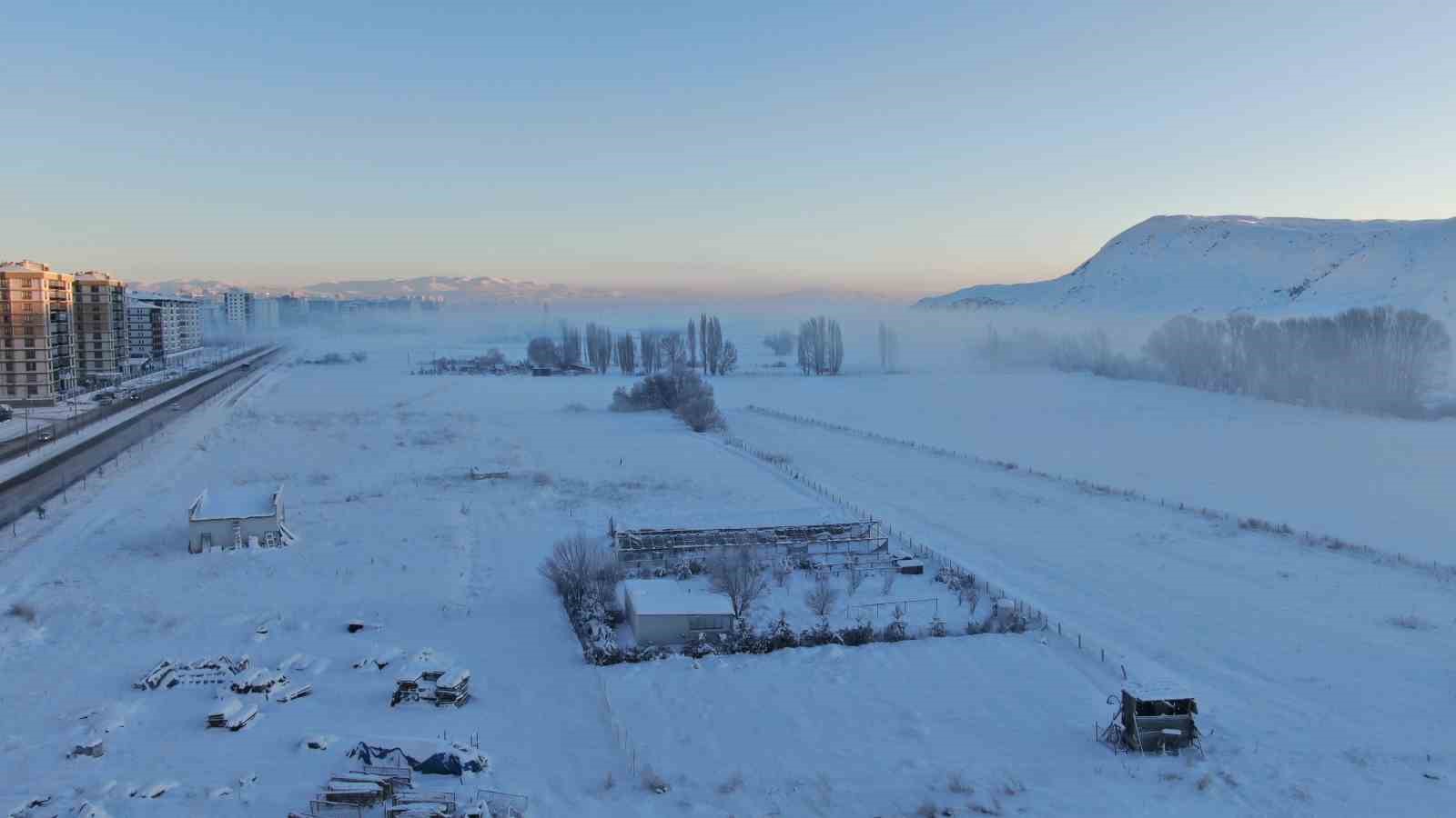 Sivas’ta termometreler eksi 19 dereceyi gösterdi
