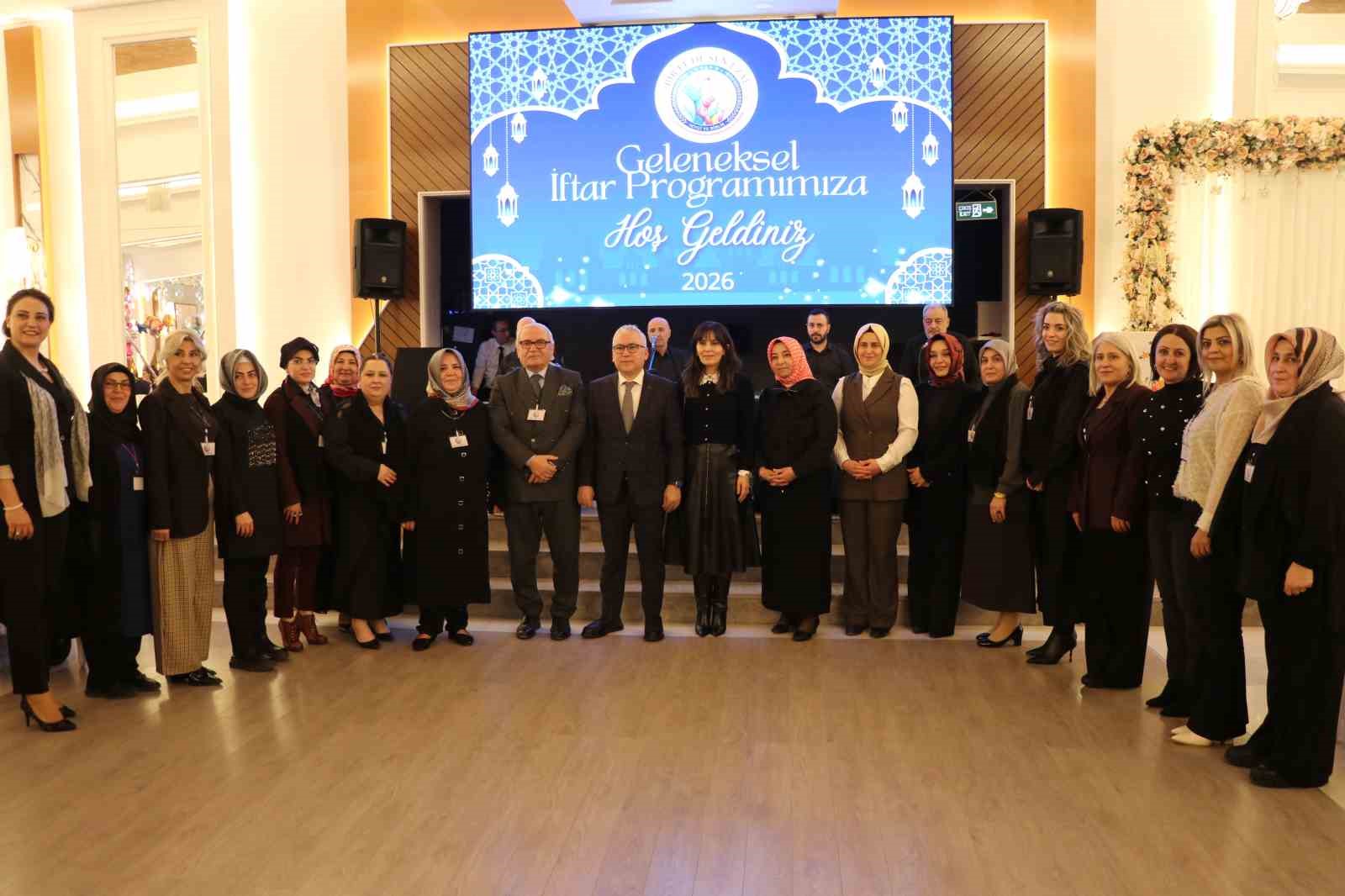 Sivas’ta yetim çocuklar iftar sofrasında buluştu
