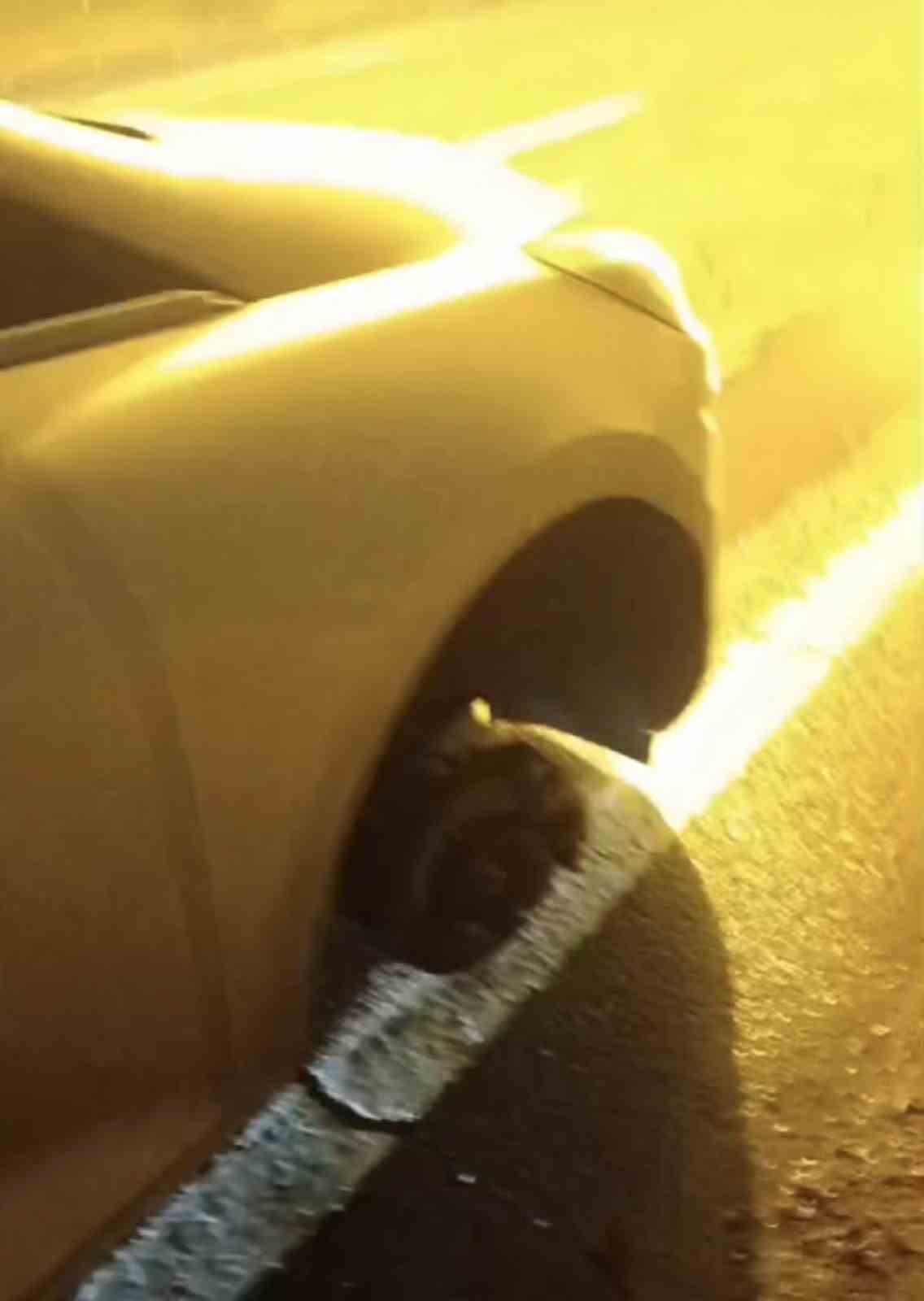 Siverek-Diyarbakır yolunda derin çukur onlarca araçta hasar oluşturdu
