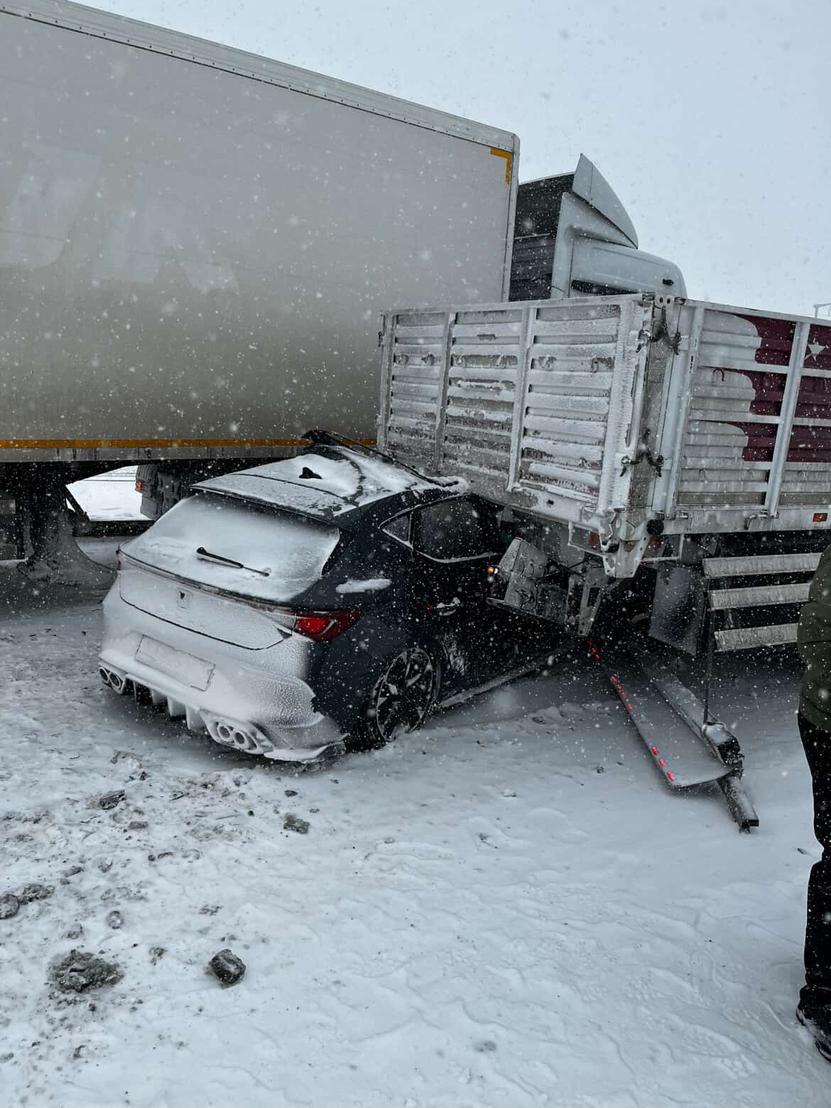 Siverek’te kar yağışı sonrası kazalar peş peşe geldi
