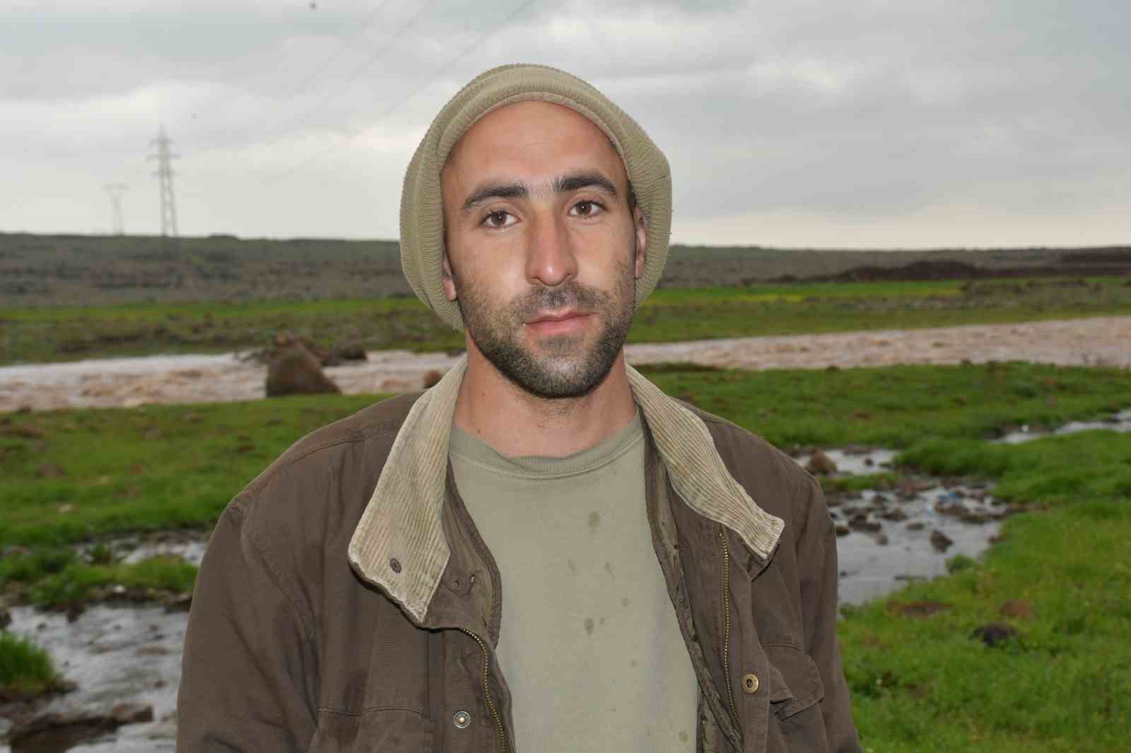 Siverek’te sağanak sonrası derede mahsur kalan çoban ve koyun sürüsü kurtarıldı
