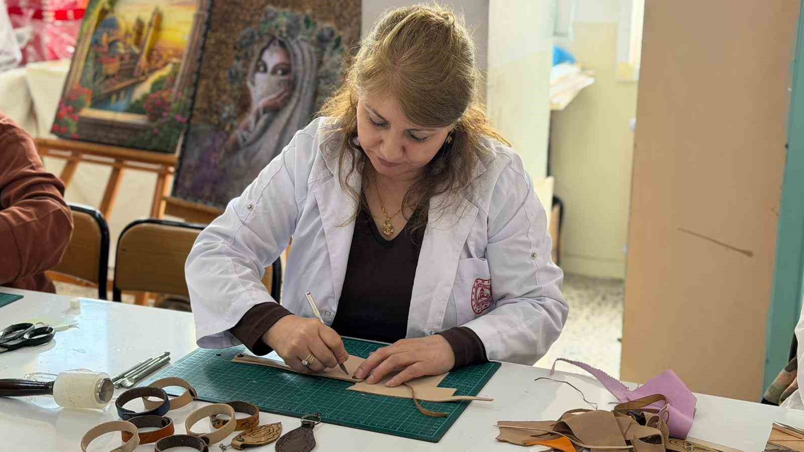 Siverek’te sıfır atık bilinci el sanatlarıyla yaygınlaşıyor
