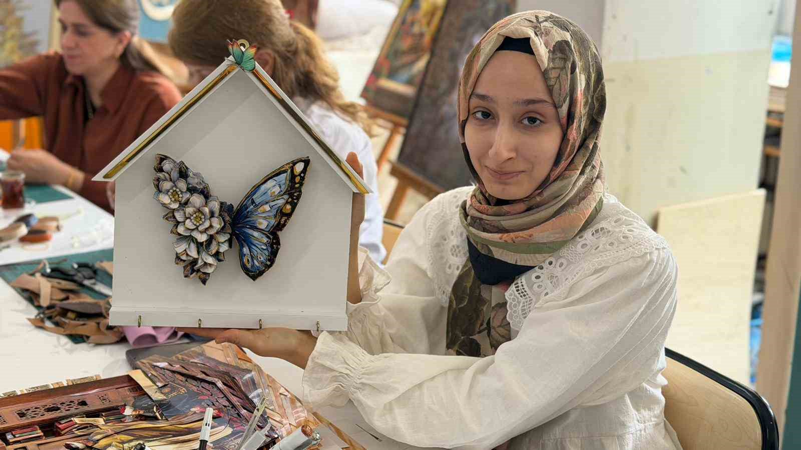 Siverek’te sıfır atık bilinci el sanatlarıyla yaygınlaşıyor
