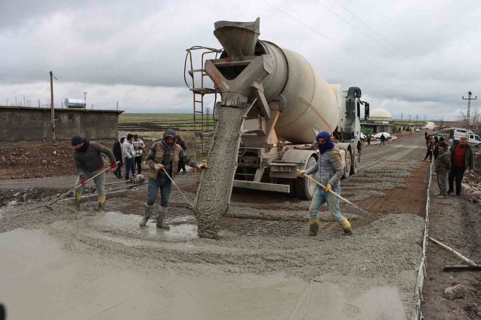 Siverek’te yılların yol sorunu tarih oldu
