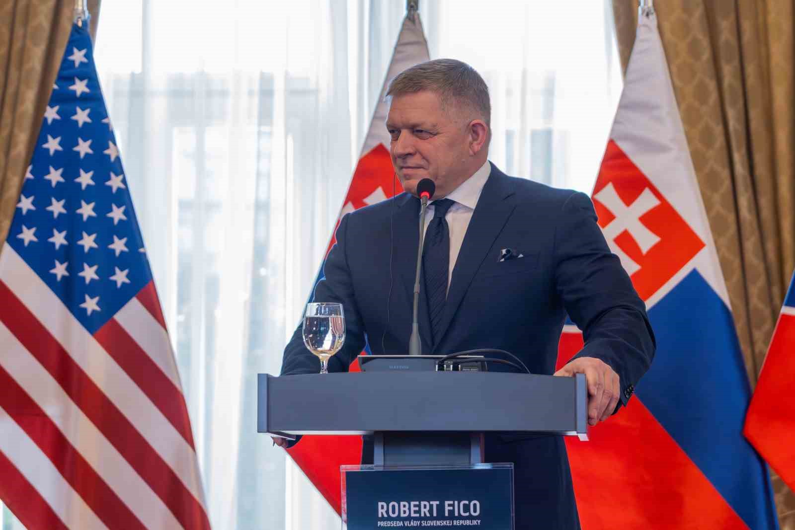 Slovakya Başbakanı Fico: "(Ukrayna-Rusya Savaşı) İstanbul’da masada bir anlaşma hazırdı ve savaş bitebilirdi, fakat bazı Batılı siyasetçiler oraya gidip ‘Bunu yapamazsınız’ dediler"
