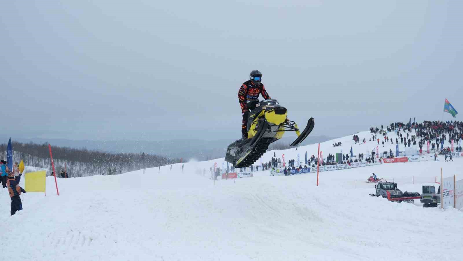 SNX Türkiye Dünya Kar Motosikleti Şampiyonası Rize’de başladı
