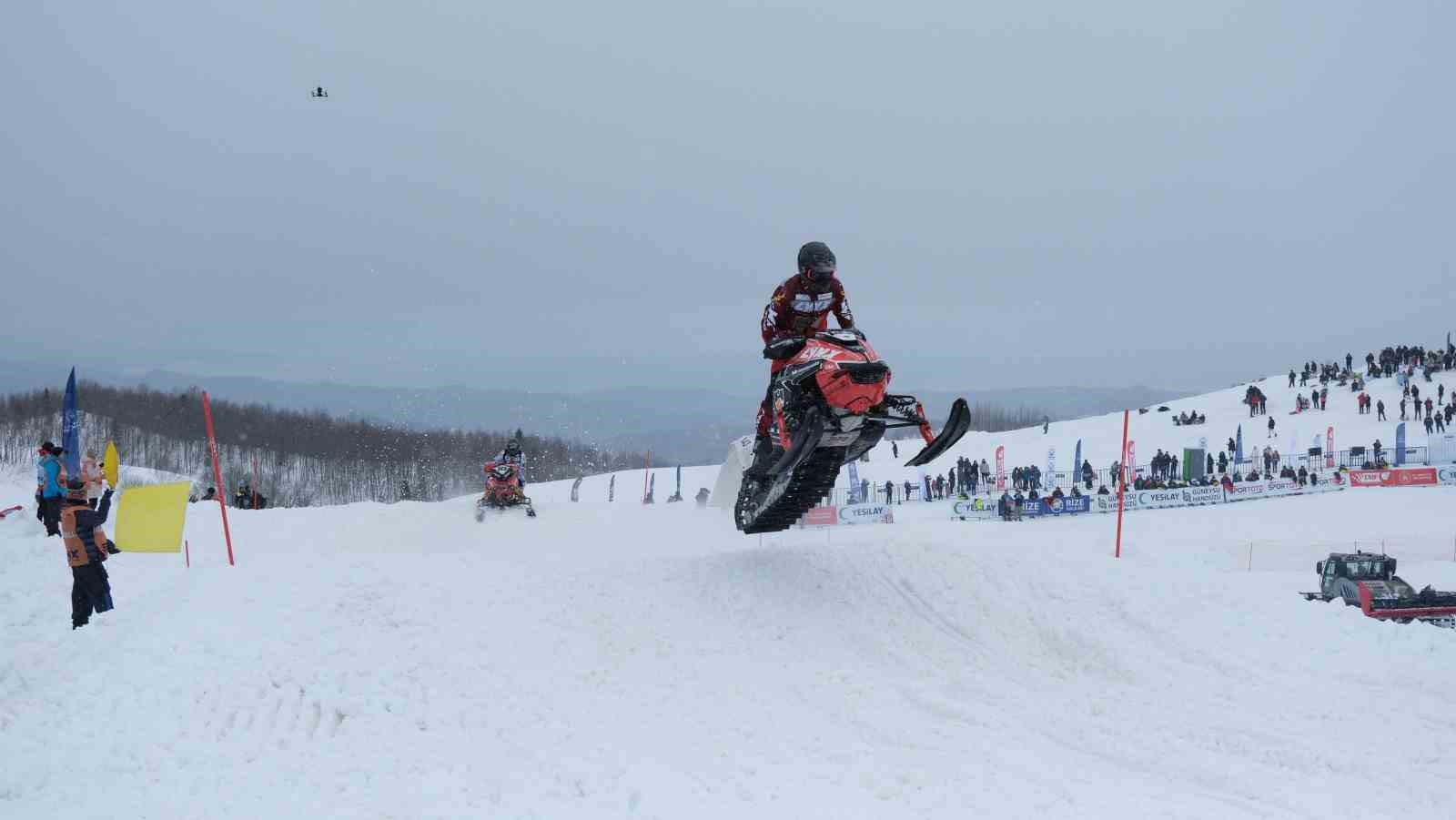 SNX Türkiye Dünya Kar Motosikleti Şampiyonası Rize’de başladı
