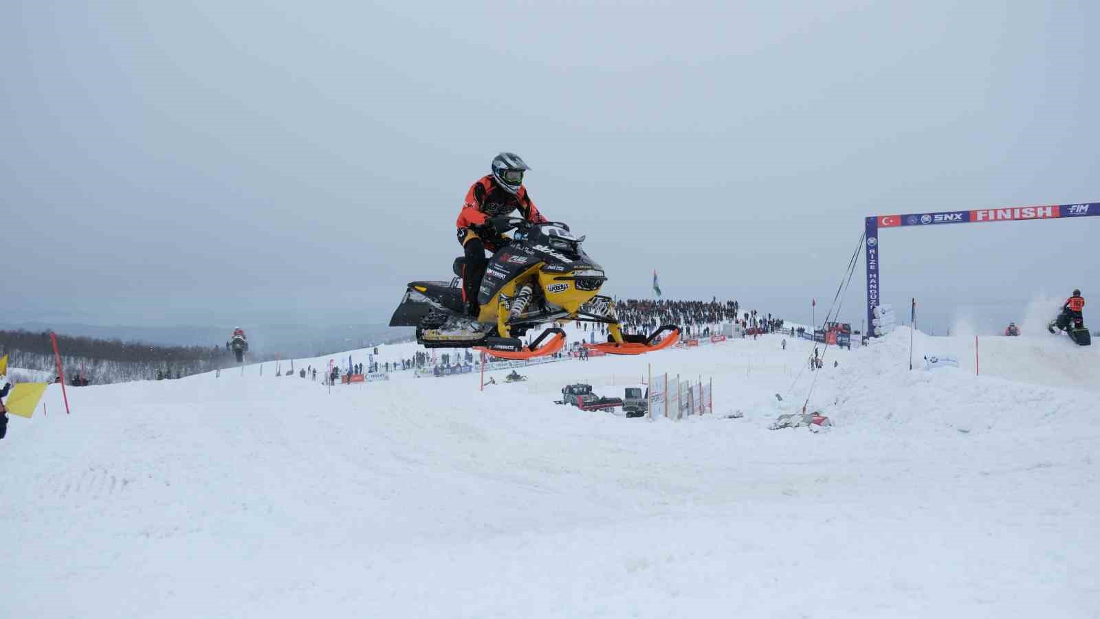 SNX Türkiye Dünya Kar Motosikleti Şampiyonası Rize’de başladı
