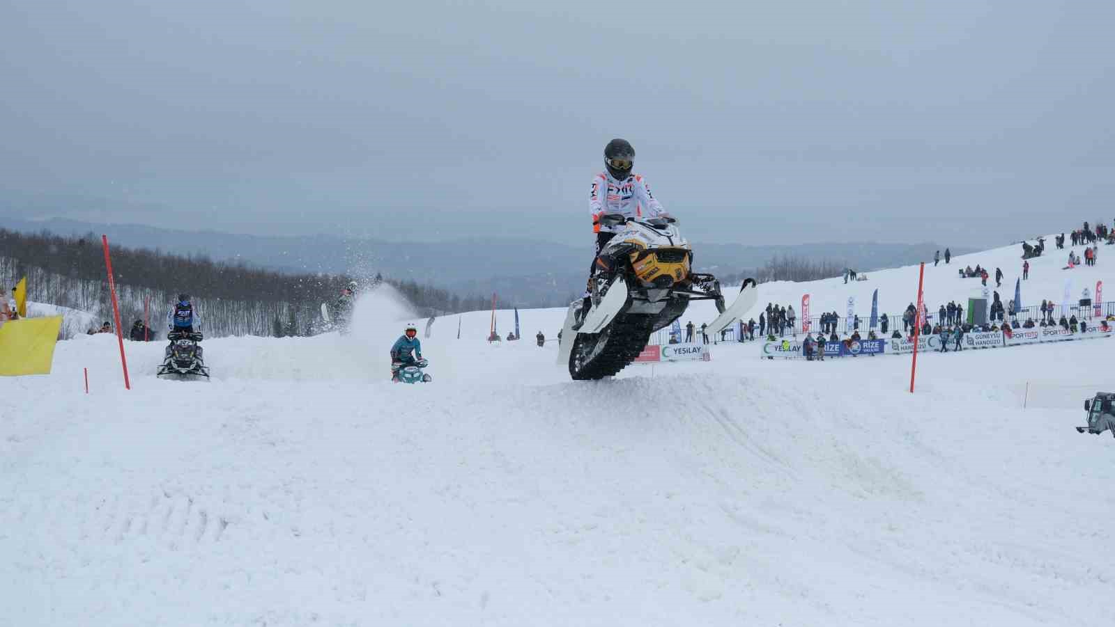 SNX Türkiye Dünya Kar Motosikleti Şampiyonası Rize’de başladı

