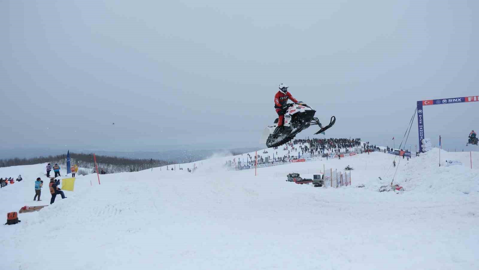 SNX Türkiye Dünya Kar Motosikleti Şampiyonası Rize’de başladı
