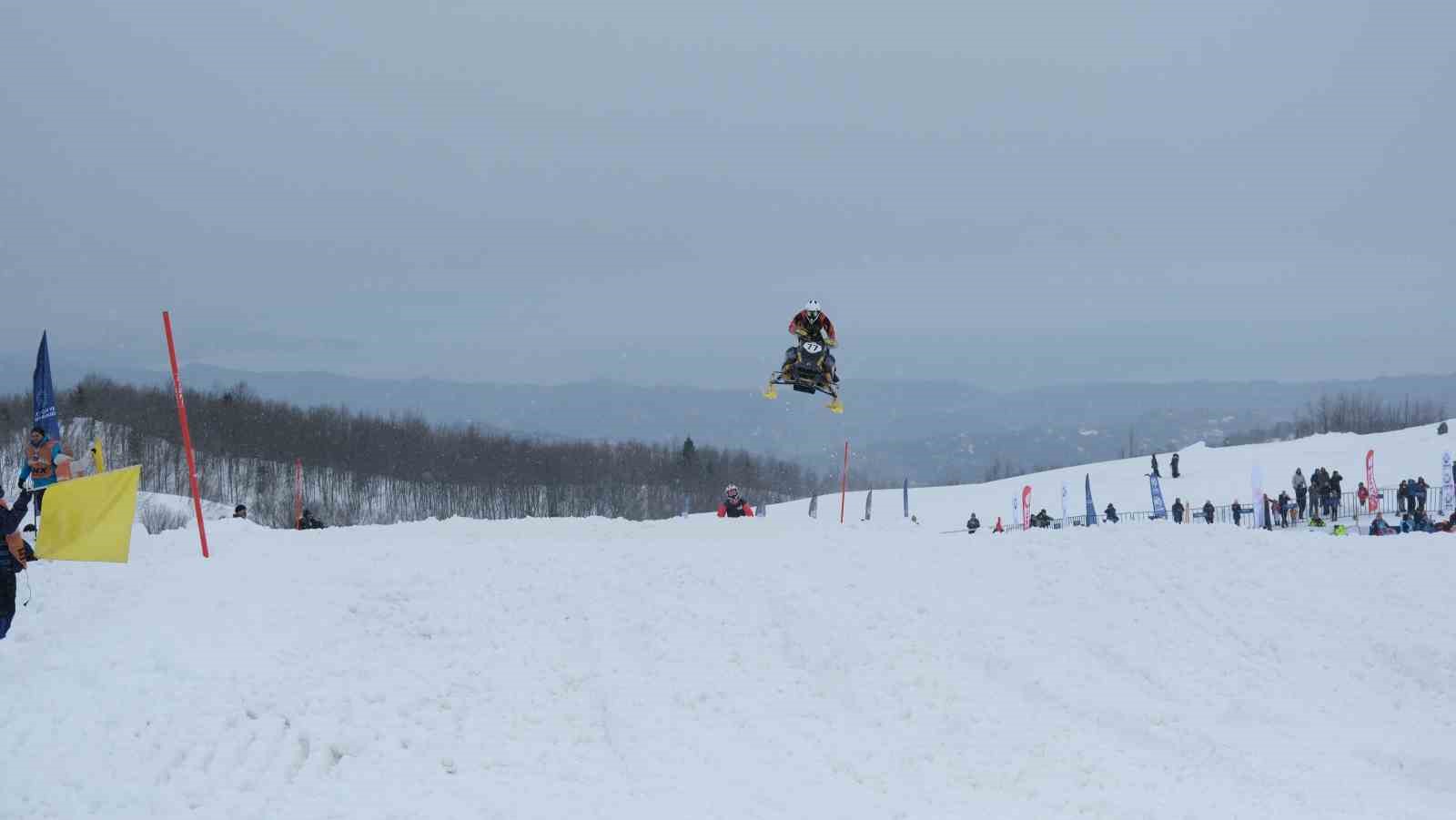 SNX Türkiye Dünya Kar Motosikleti Şampiyonası Rize’de başladı
