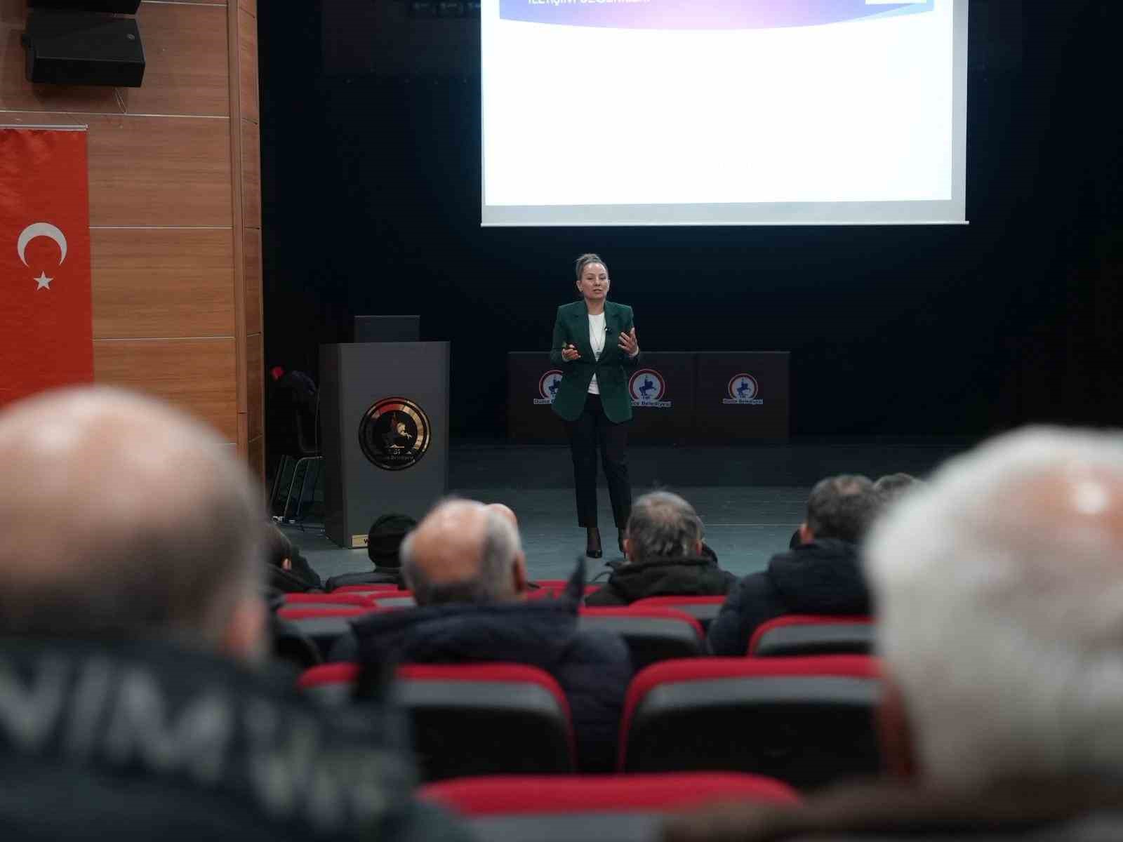 Şoförlere stres yönetimi eğitimi verildi
Şoförlere stres yönetimi eğitimi verildi